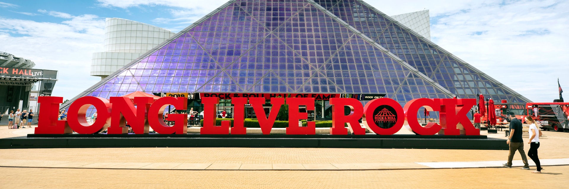 The Rock and Roll Hall of Fame on the shore of Lake Erie in downtown Cleveland, Ohio.